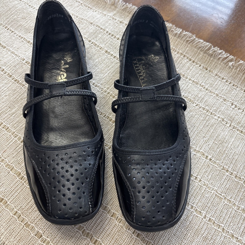 Rieker Antistress Mary Jane Flats Womens 40 Black Perforated Leather Comfort
